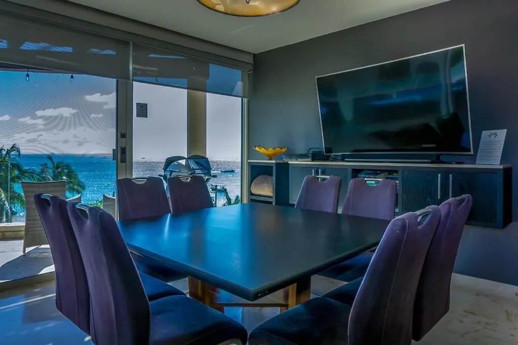 Elements Penthouse 24 Condo Playa del Carmen 0*,