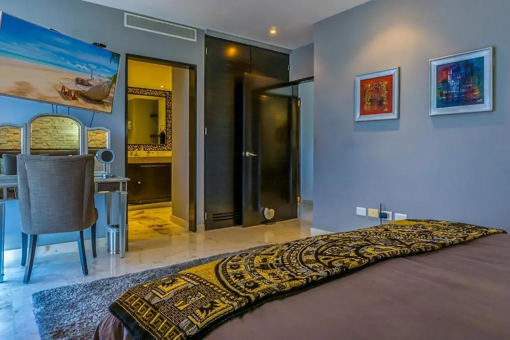 Elements Penthouse 24 Condo Playa del Carmen 0*,